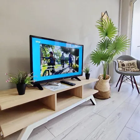 Wsd Hera Athina Train Station Apartment